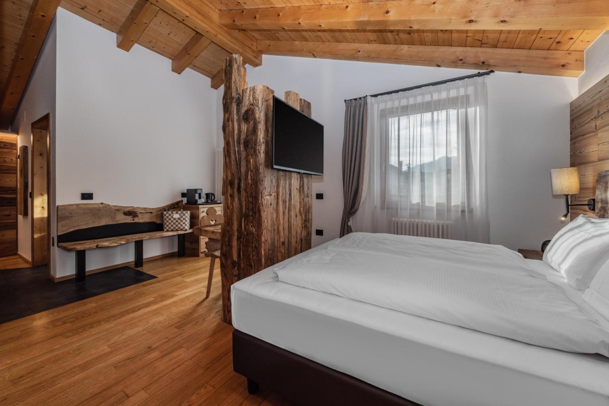 Hotel Ravelli Mezzana  Extérieur photo