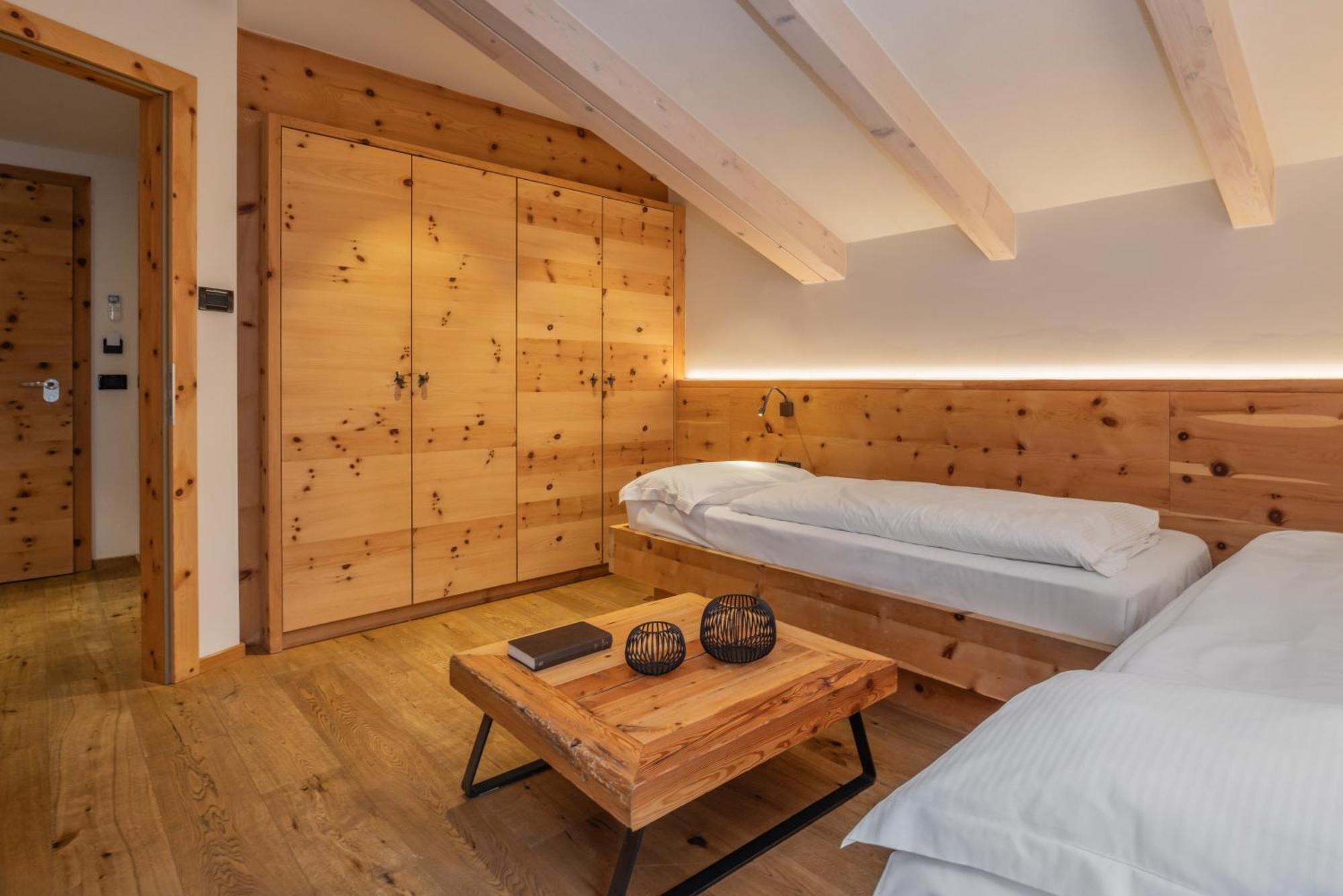 Hotel Ravelli Mezzana  Extérieur photo