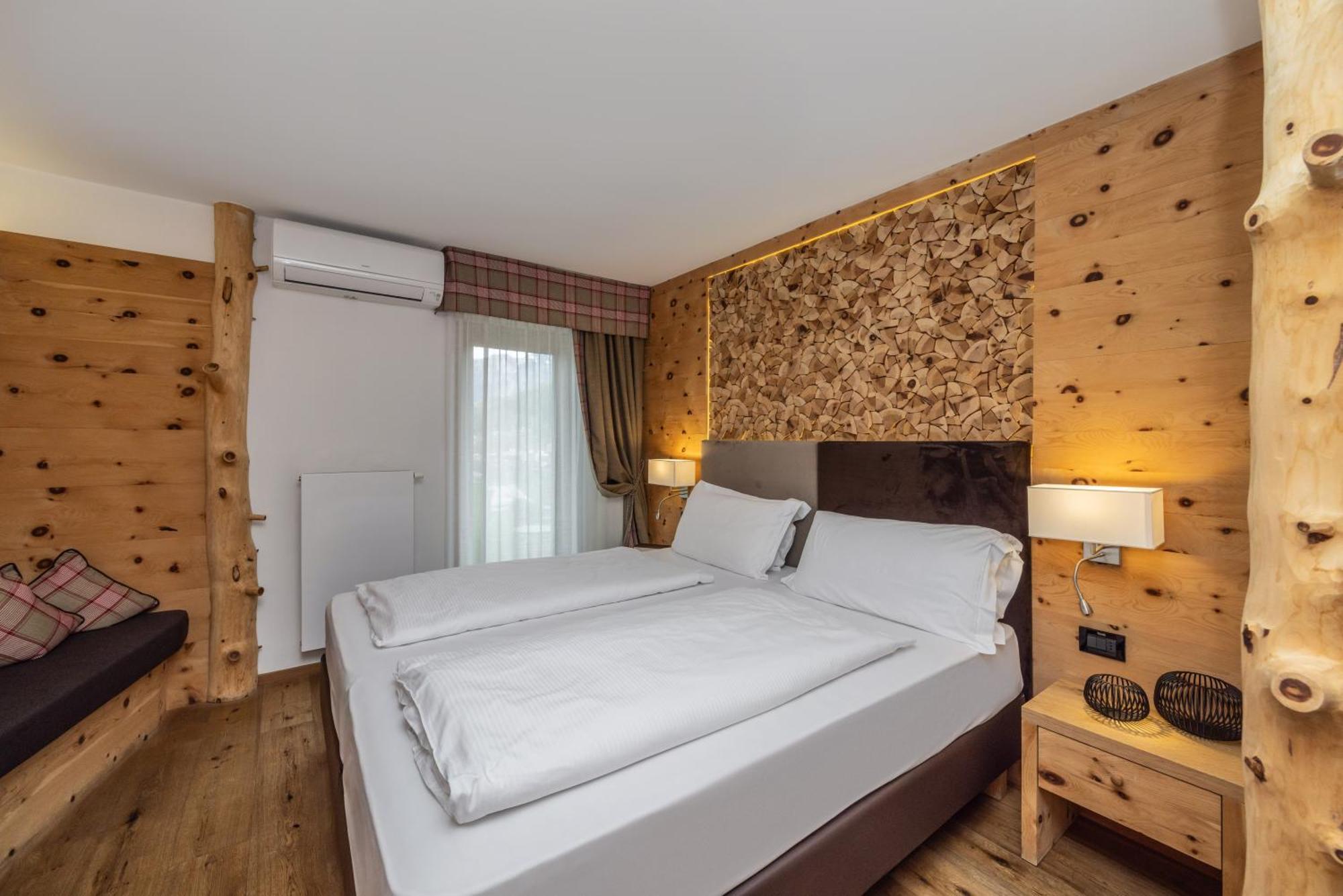 Hotel Ravelli Mezzana  Extérieur photo