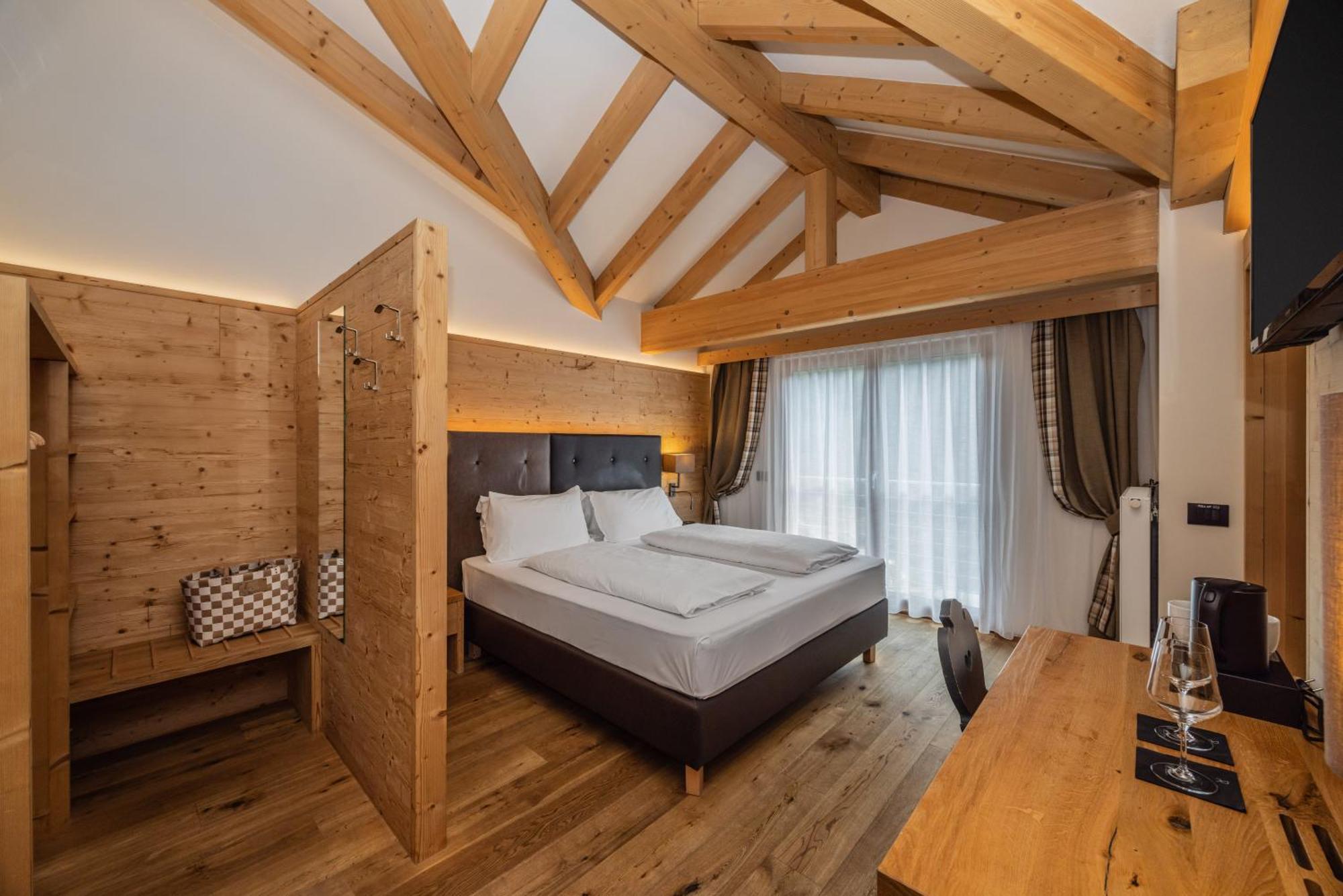 Hotel Ravelli Mezzana  Extérieur photo