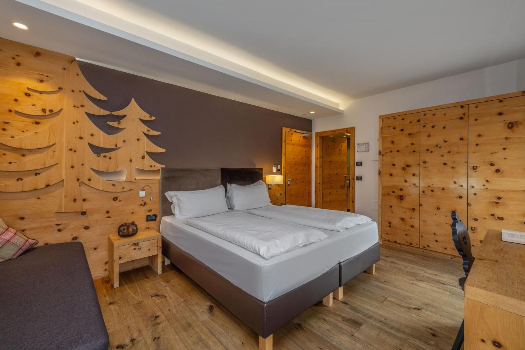 Hotel Ravelli Mezzana  Extérieur photo